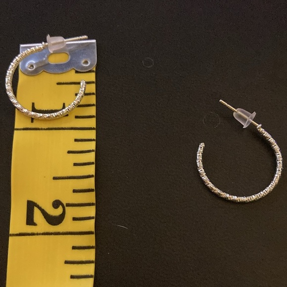 *BOGO Free* Silver hoop earrings - Picture 2 of 2